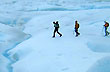Trekking en el Glaciar Grey - Photo: Marcelo Sola