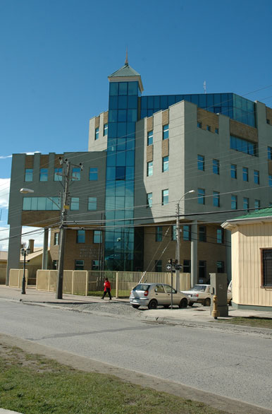 Edificio de los Servicios Pblicos - Punta Arenas