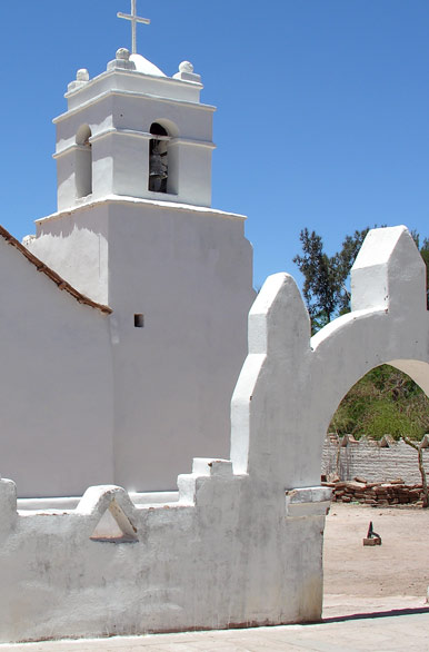 Iglesia al mediodía - San Pedro de Atacama