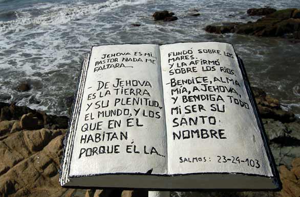Tributo religioso a orillas del mar - Concón