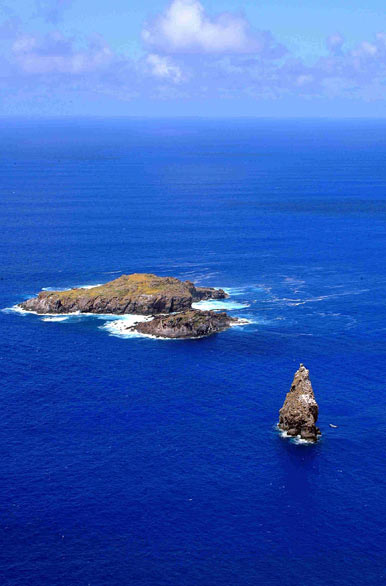Tres islotes - Isla de Pascua