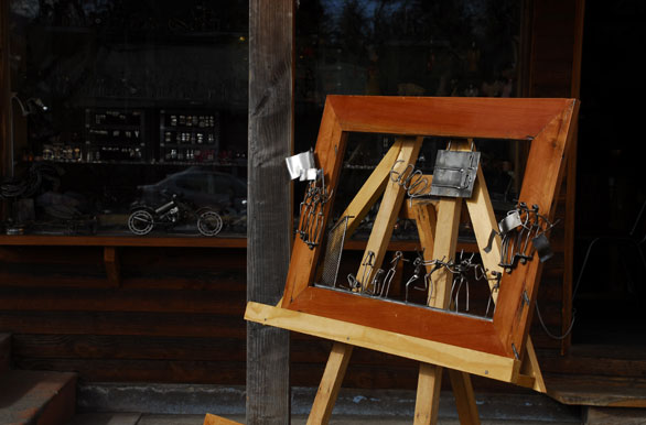 Artesanias en hierro y madera - Pucn