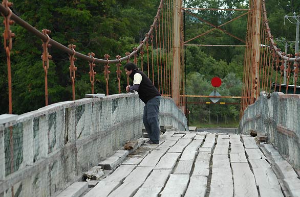 Puente colgante, Ro Trancura - Pucn