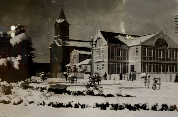 Iglesia y Municipalidad, foto del recuerdo - Puerto Natales / Torres del Paine