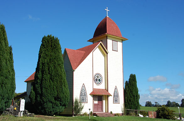 Capilla Santa Cruz, a 22 Km de Puerto Varas - Puerto Varas