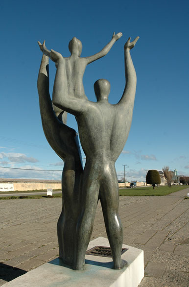 Monumento a Los Emigrantes - Punta Arenas