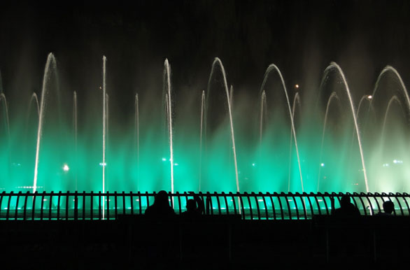 Juego de luces y agua - Santiago