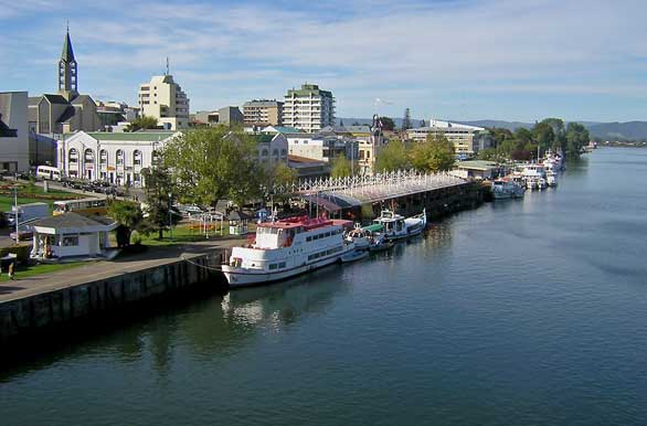 Vista de la ciudad desde el Puente - Valdivia