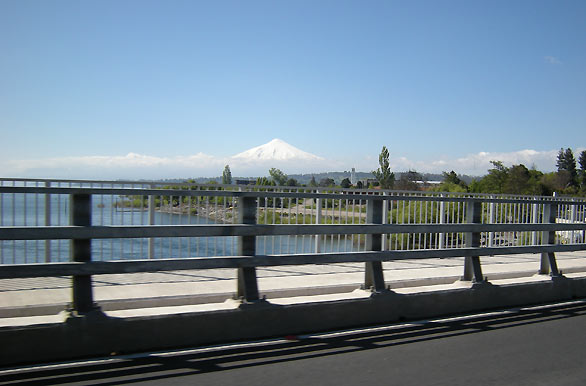 Puente nuevo sobre el Río Toltén - Villarrica